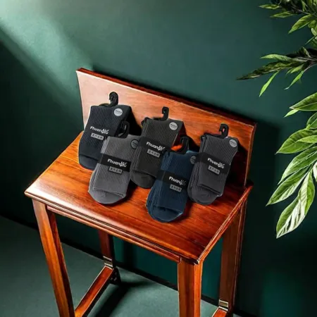Nuevo hombre otoño invierno rodillera calcetines de algodón medio engrosado color oscuro negocios deportes antibacteriano anti-olor no pillable algodón al por mayor Nuevo hombre otoño invierno rodillera calcetines de algodón medio engrosado color oscuro negocios deportes antibacteriano anti-olor no pillable algodón al por mayor